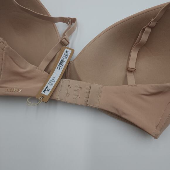 SKIMS Wireless Form T Shirt Demi Bra in Mica Size 32DD - Picture 6 of 8